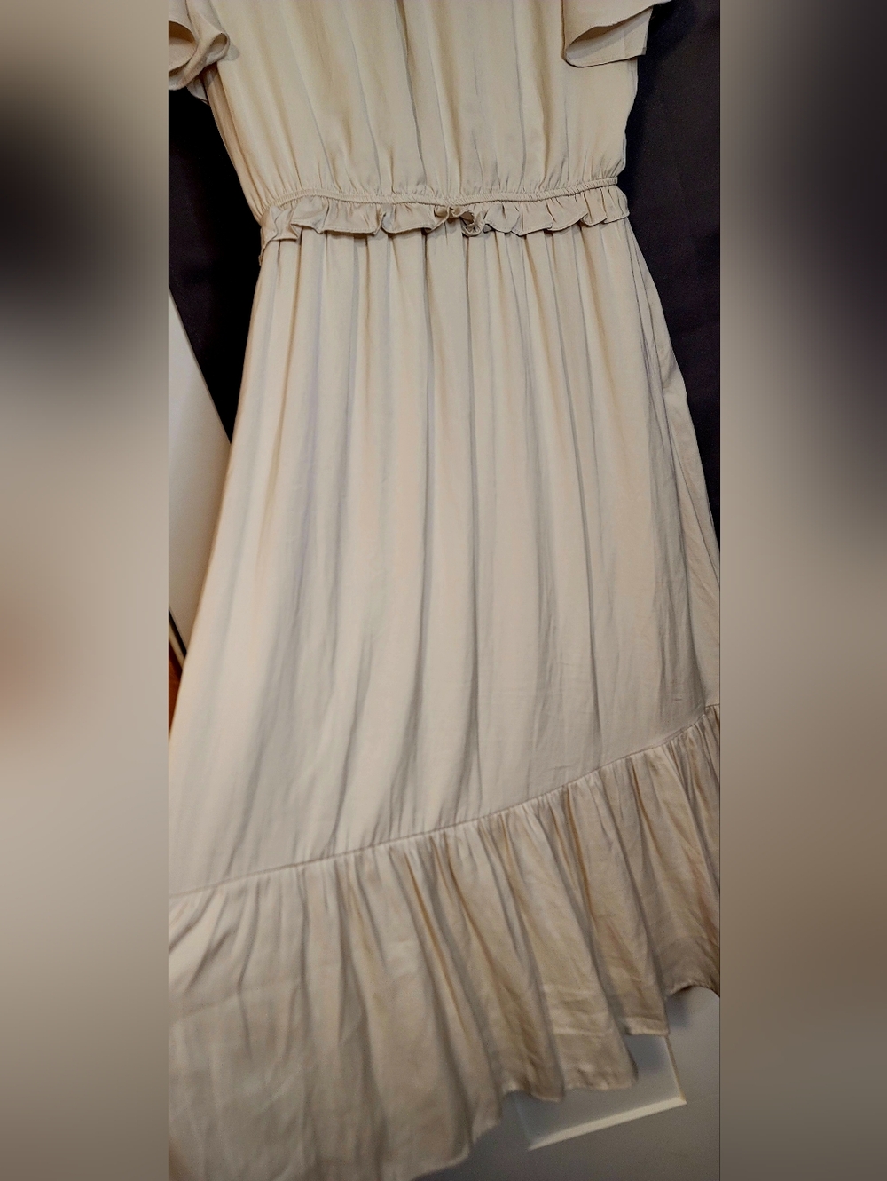 Tea n Rose Creamy, Silky Light Maxi Dress with Flowy Sleeves- Boho Chic, Country - Picture 8 of 16
